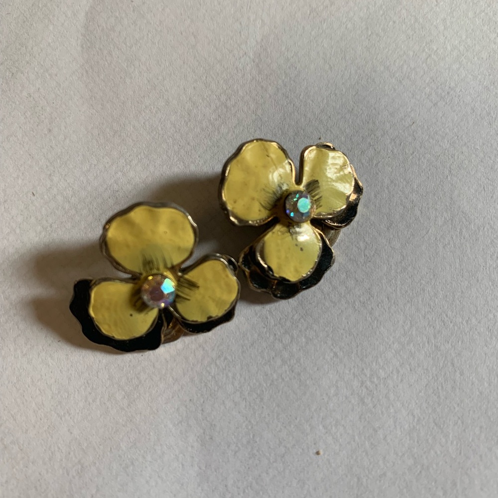 Vintage Clip on Floral Earrings